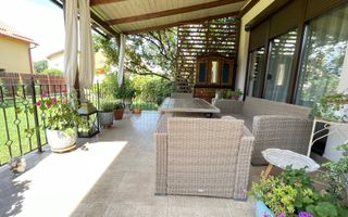 Casa eleganta si luminoasa, situata in zona de case - Mehala - Poză 7