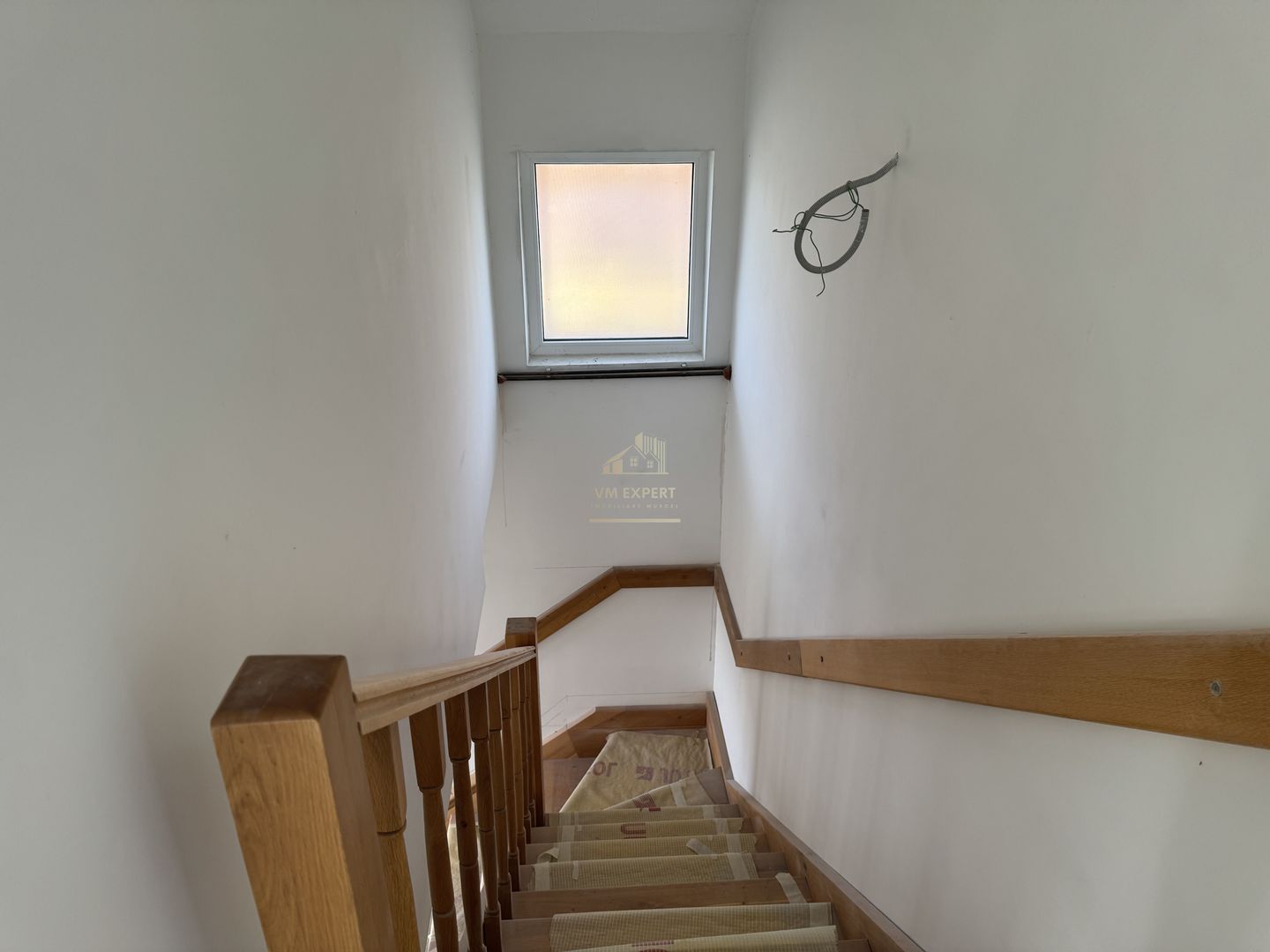 VILA 5 CAMERE,TEREN 560 MP, CAMPULUNG, ARGES - Poză 18