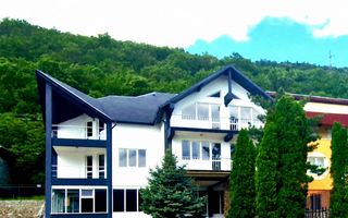 Pensiune Premium de Vânzare pe Malul Dunării – Eșelnița | 0% Comision - Poză 1