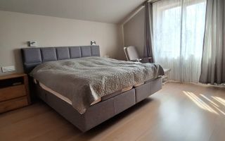 Casa eficienta energetic cu piscina in Giroc - Poză 27