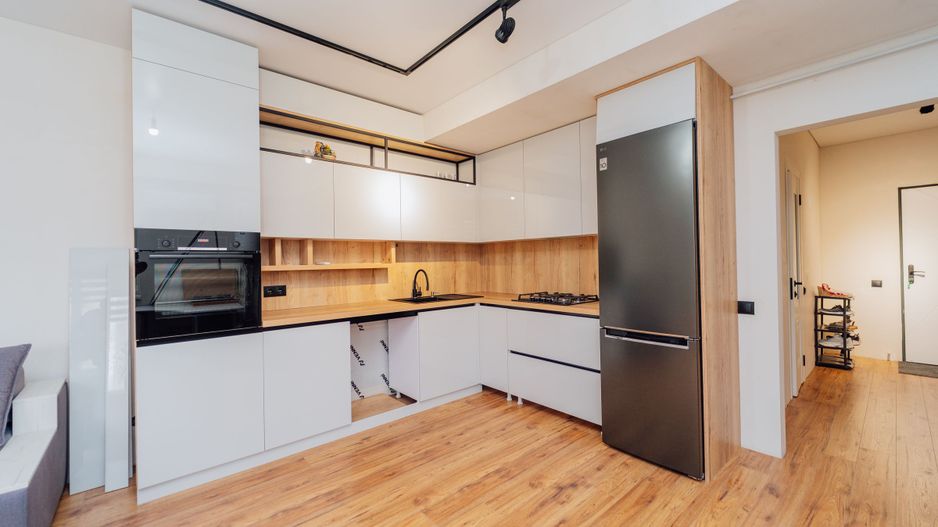 Se vinde apartament pe str. Dacia - Poză 3