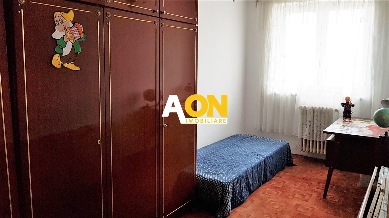 Apartament 3 camere decomandat ultracentral - Poză 4