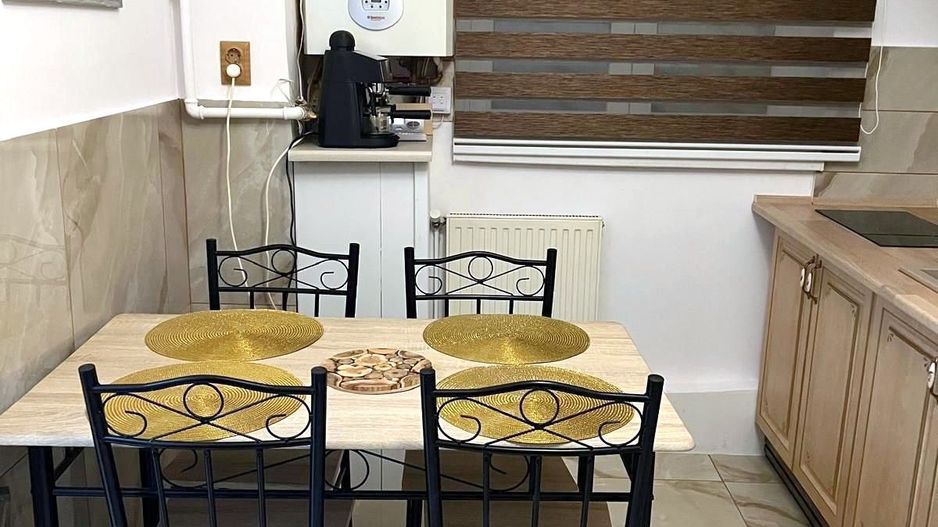 Apartament 3 camere, 2 băi, 2 bucătării - Centrul Istoric-Comision 0% - Poză 8