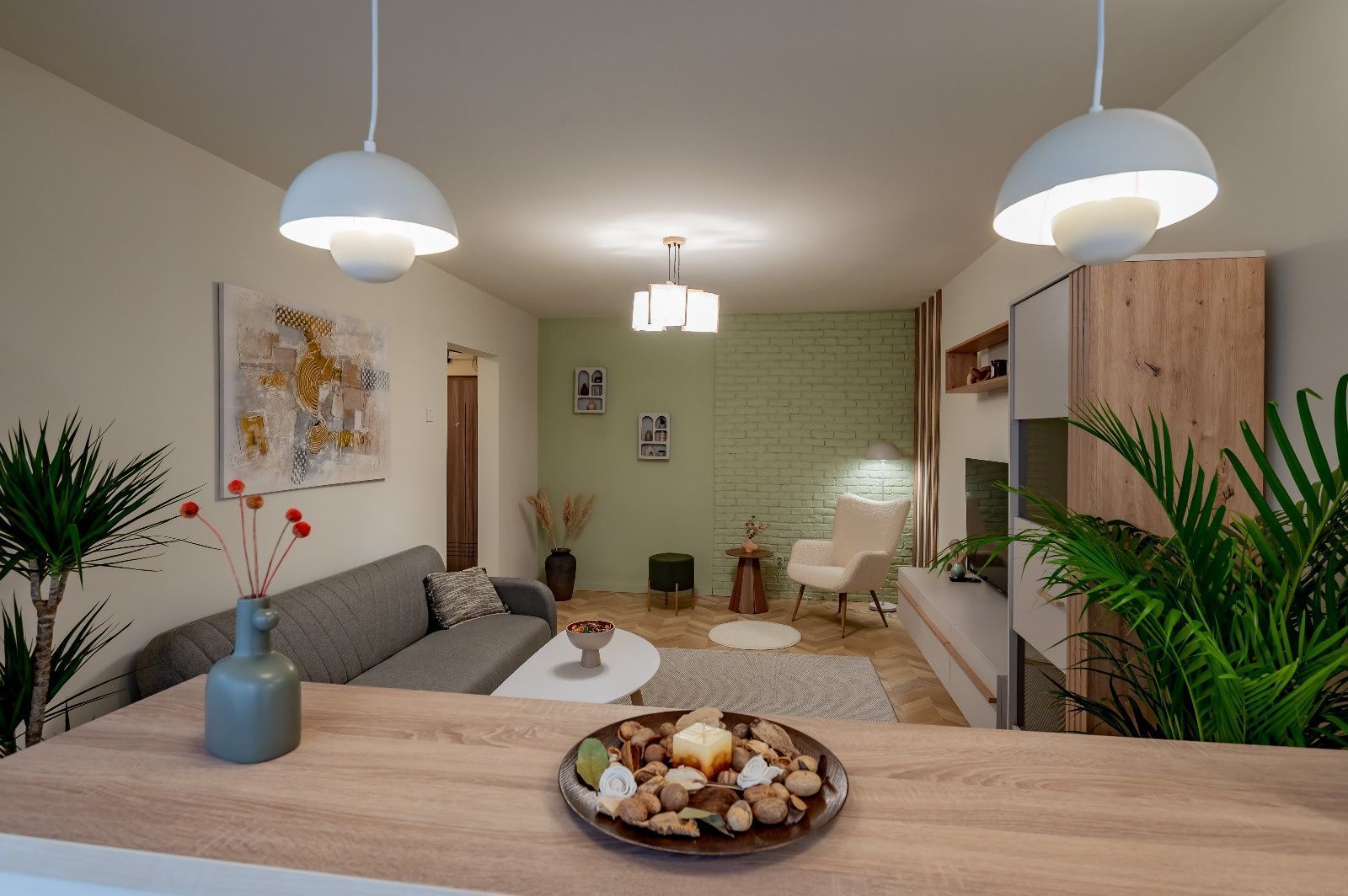 Apartament 2 camere decomandat – zona Tomis Nord (Tic-Tac) - Poză 1