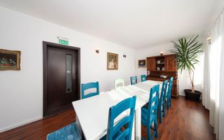 Vilă spațioasă de vânzare în Predeluț, Bran | 2000mp - Poză 10