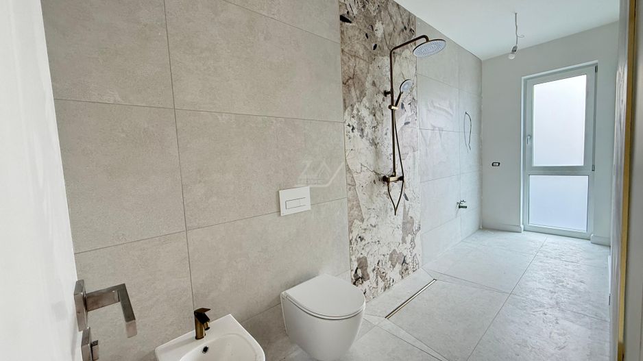 Comision 0! Pozitie excelenta. 3 dormitoare. Zid dublu. - Poză 12