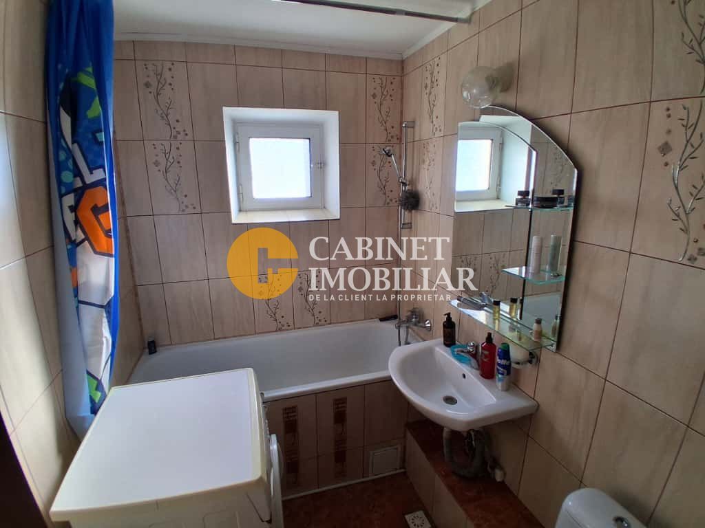 Apartament 2 camere,  decomandat, zona Tatarasi - Poză 5