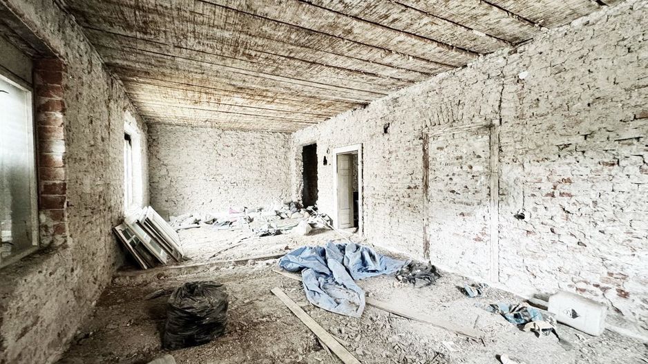 Apartament de renovat. Strada E. Gojdu, nr 18. - Poză 4