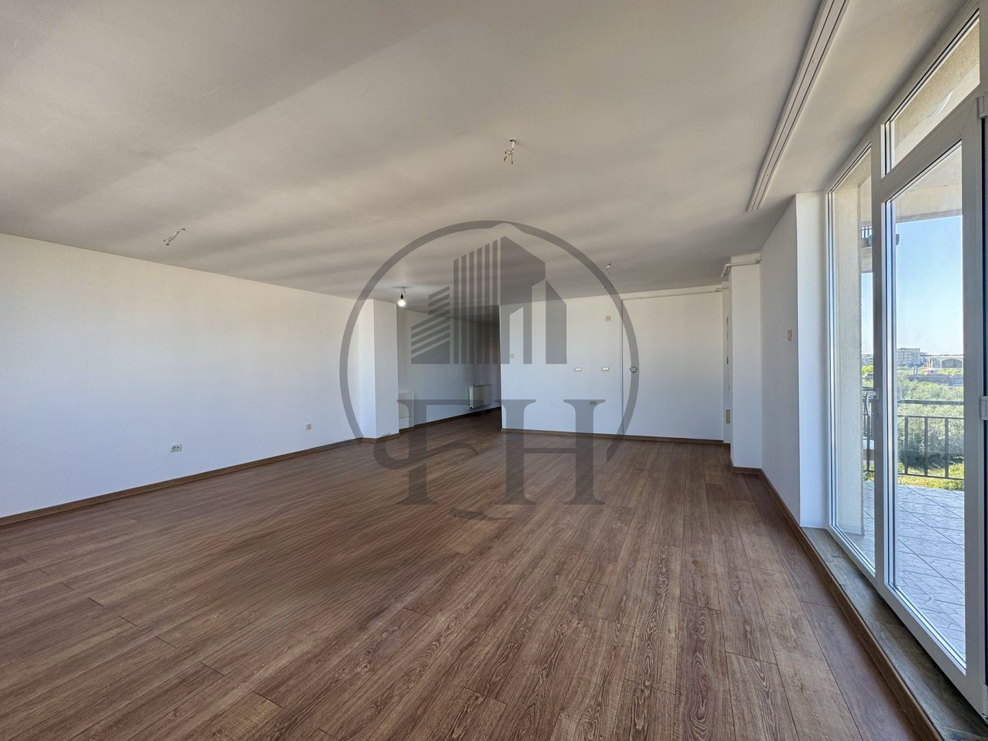 Apartament 3 camere de vânzare Mamaia Nord, Constanța - Poză 3