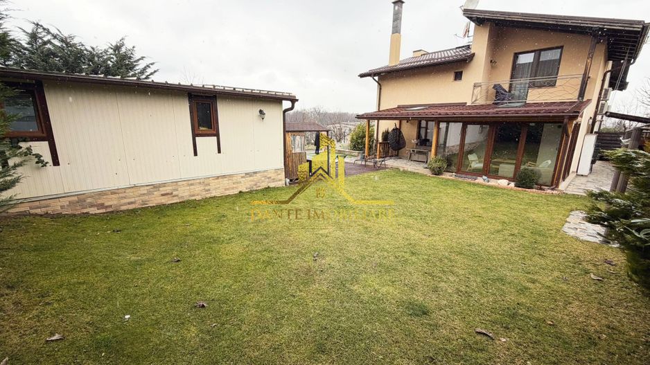 Casa, 3 dormitoare, 3 bai, ultrafinisata, mobilat lux, Faget - Poză 17