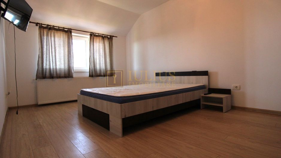 apartament la curte, 2 băi, loc de parcare, zona linistita, dressing - Poză 7