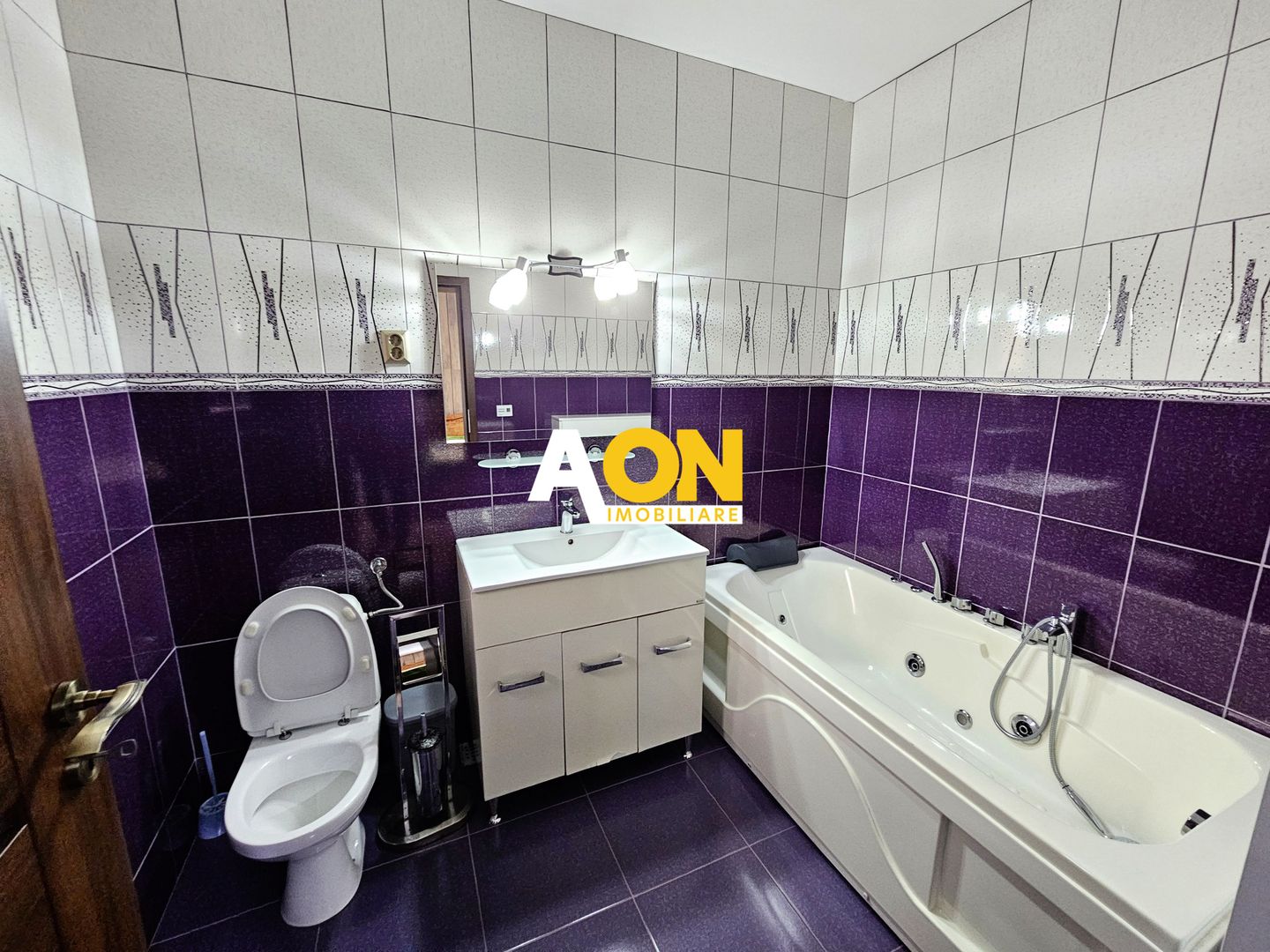 Casa 3 camere, mobilata, utilata, 515 mp teren, garaj Micesti - Poză 12