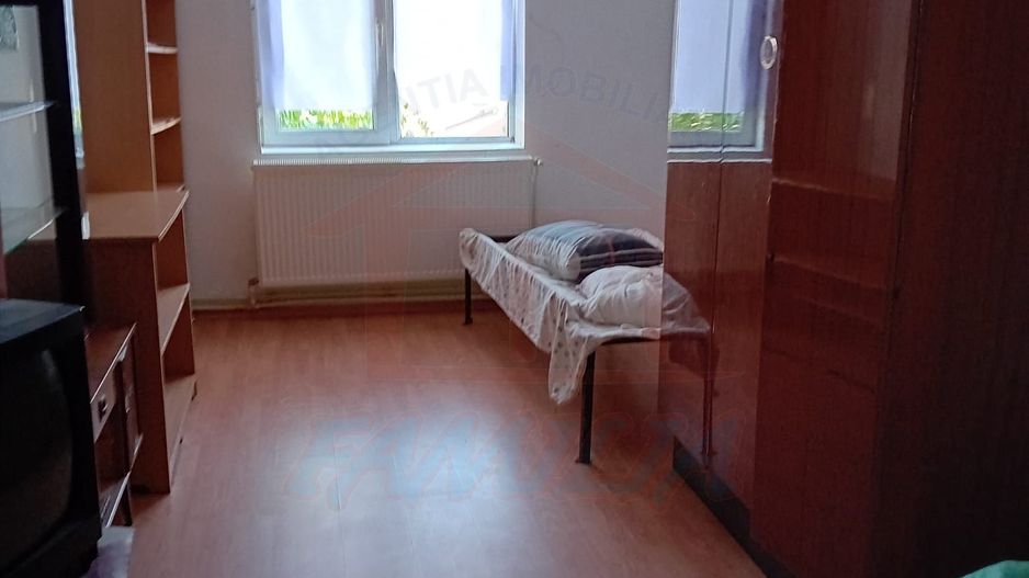 PROPRIETATE P+P1 CU 10 CAMERE – DE ÎNCHIRIAT SAU DE VÂNZARE - Poză 8