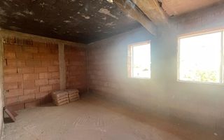 Casă individuală cu 6 camere și teren generos de 735mp |Moșnița Veche| - Poză 8