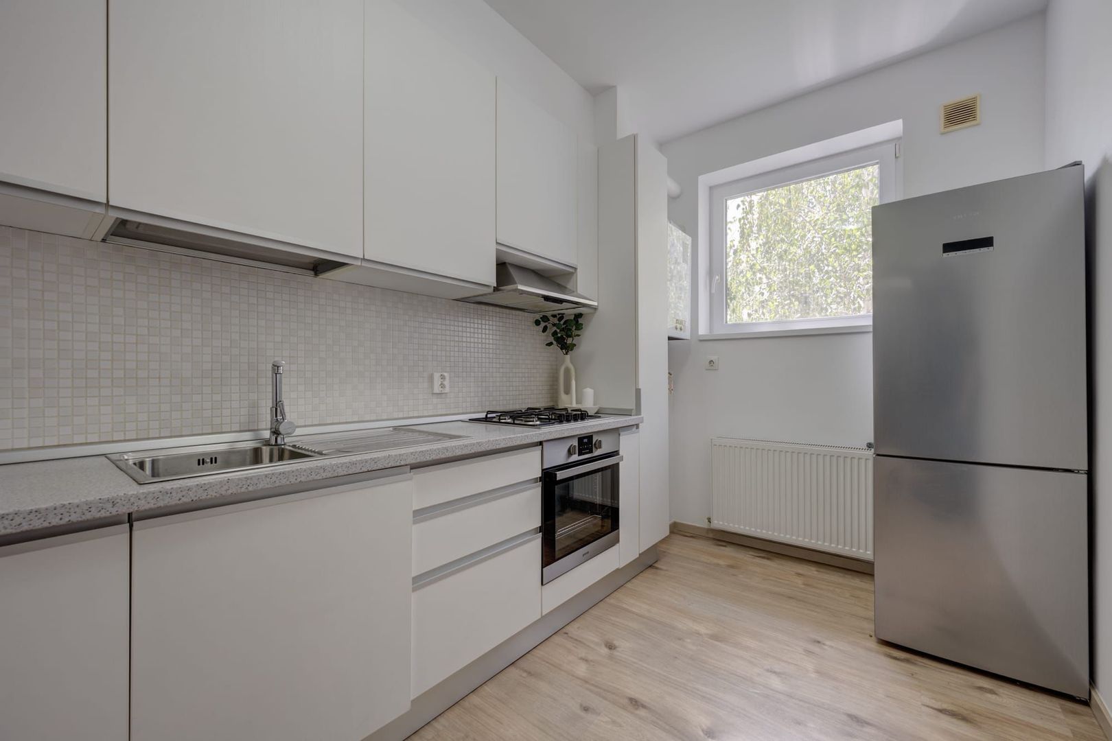 3 camere | 2 locuri parcare | boxa Laguna Residence - Poză 7