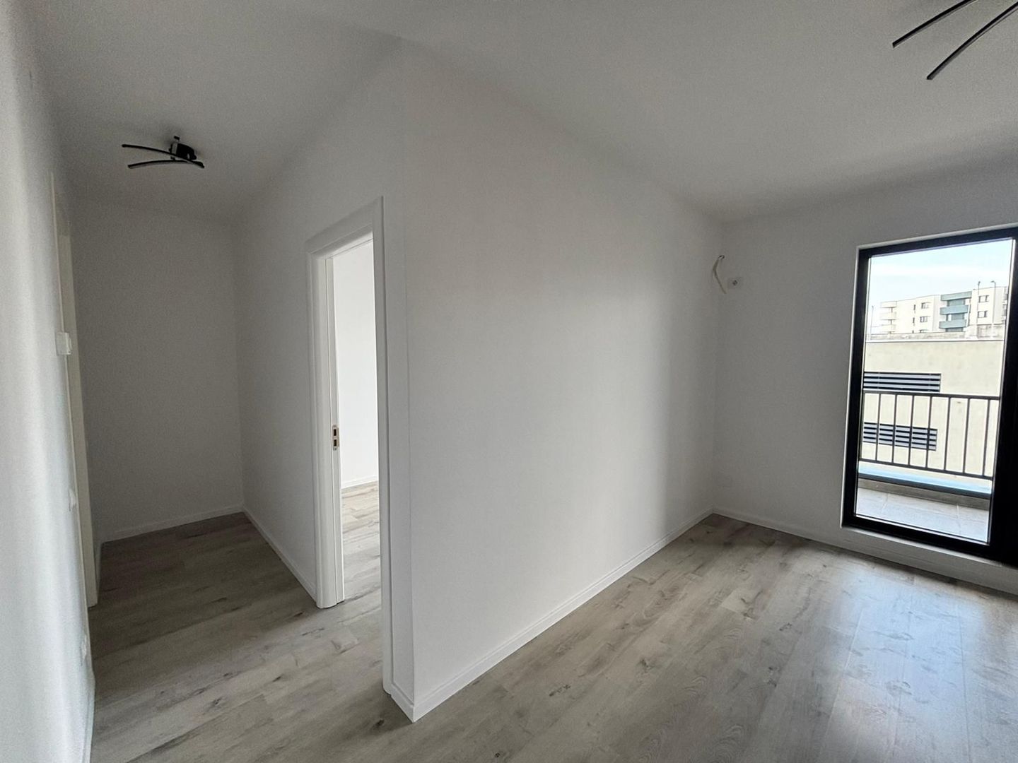 Studio modern in complexul rezidential H Pipera Lake - Poză 3