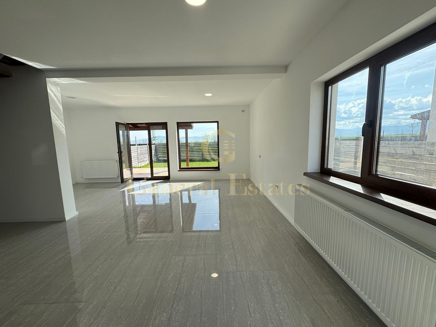 Chirie Casă tip duplex  4 camere - Poză 4