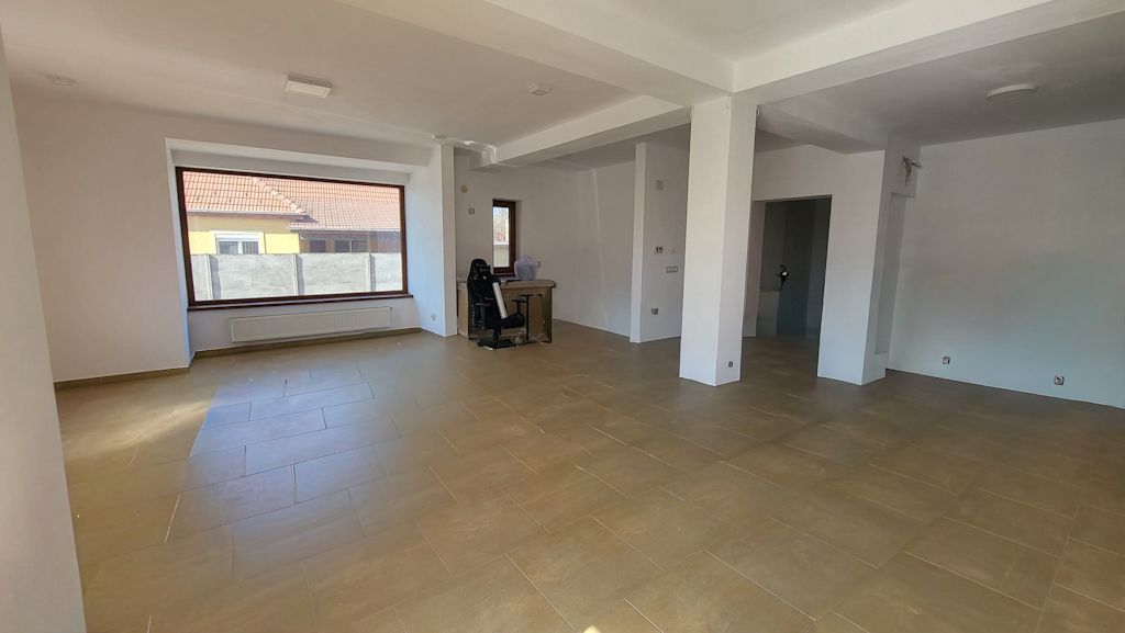 Spatiu comercial central Chisoda, 74 mp - Poză 1