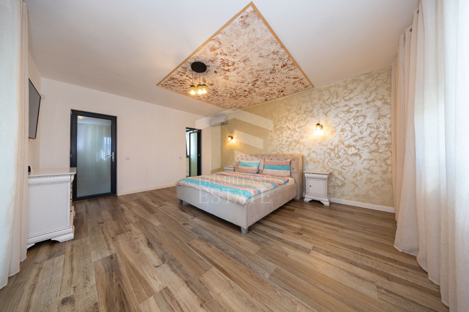 Sanpetru ,Subcetate-Casa 4 camere,3 bai+480 mp teren - Poză 34