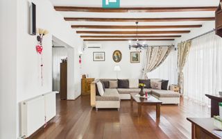 Casă rustică deosebită cu 1450 mp teren - Poză 2