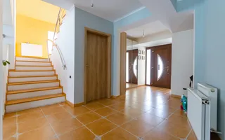 Casă individuală în Europa – spațiu, intimitate și un teren de 1.503 m - Poză 11