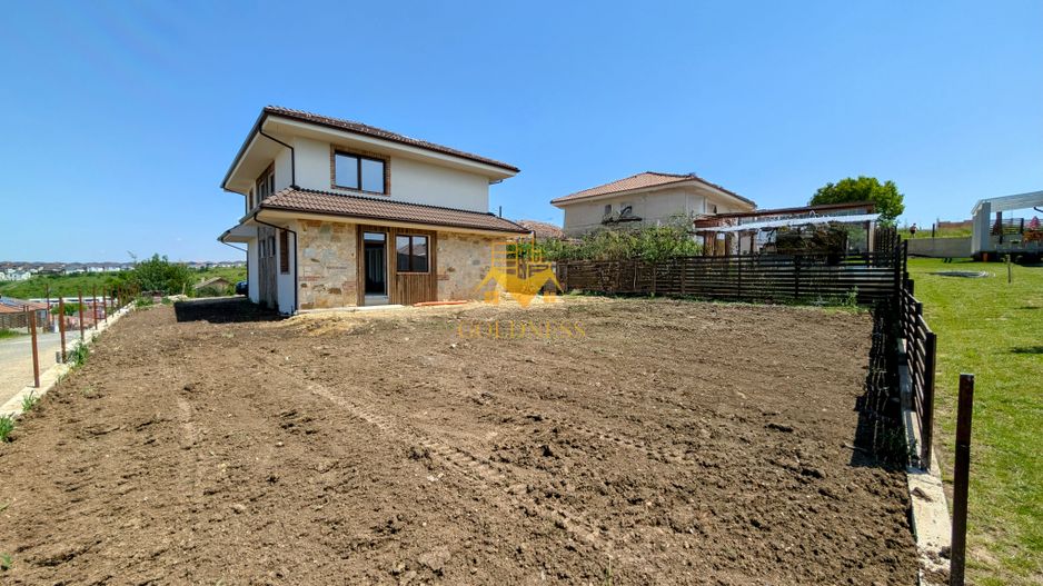 Vila, 4 Camere, Dezmir, Constructie Noua, 450 mp, 4 Bai, 2 Parcari - Poză 28