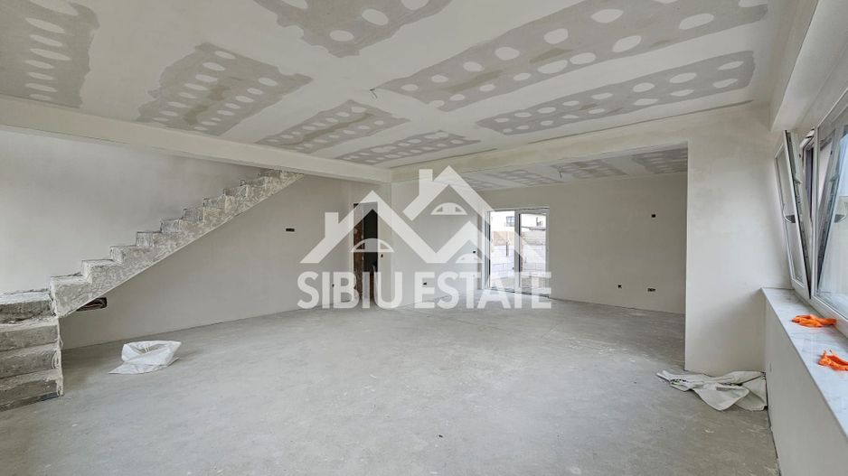 Casa Selimbar, Sibiu 3 dormitoare, 3 bai, terasa - Poză 5