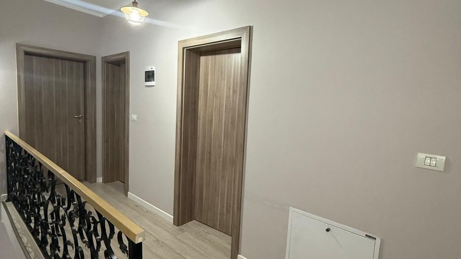 Duplex  5 dormitoare - utilat complet - zona centrala - Dumbravita - Poză 9