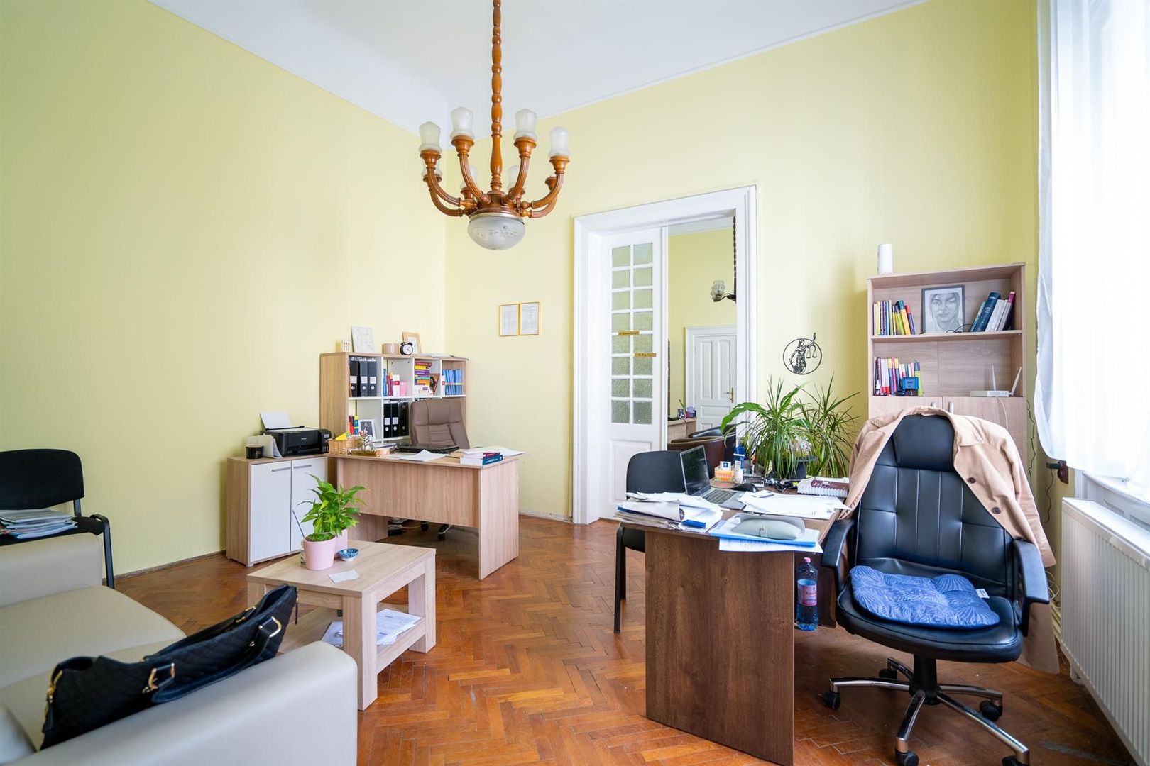 Apartament cu 3 camere de vanzare ULTRACENTRAL - Poză 3