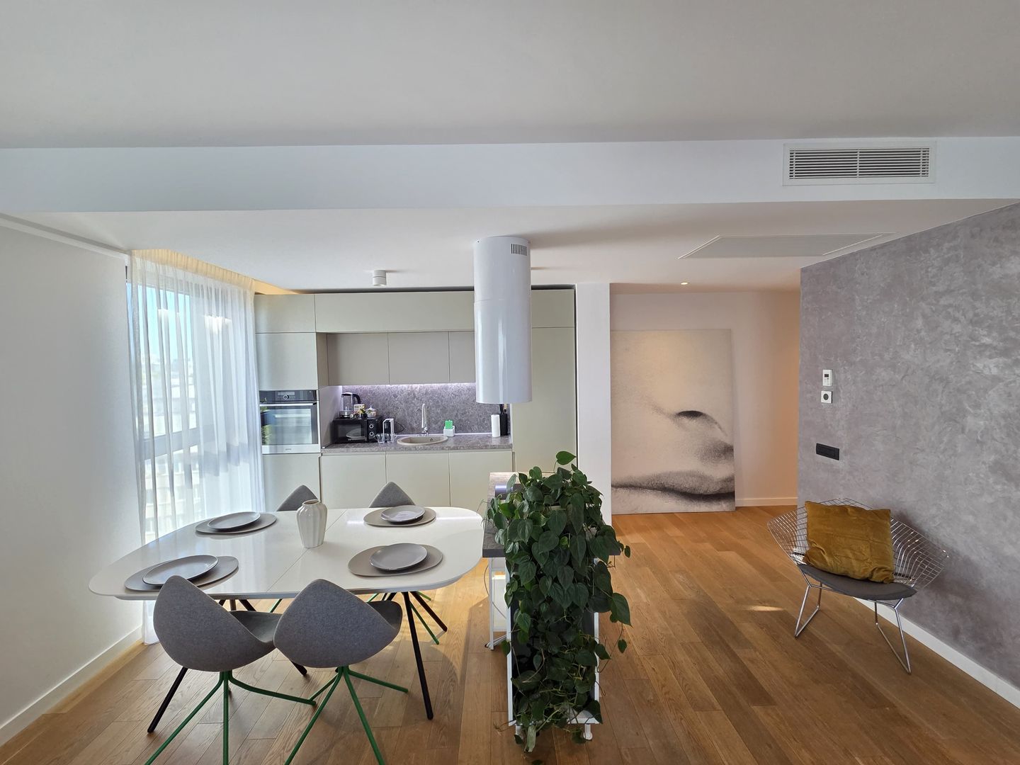 3 camere | One Herăstrău Towers | 130 mp | terasă 16 mp | parcare - Poză 3