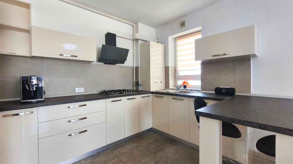 Studio Elegant în Kasper Coresi Balcon  Parcare  Boxă - Poză 8