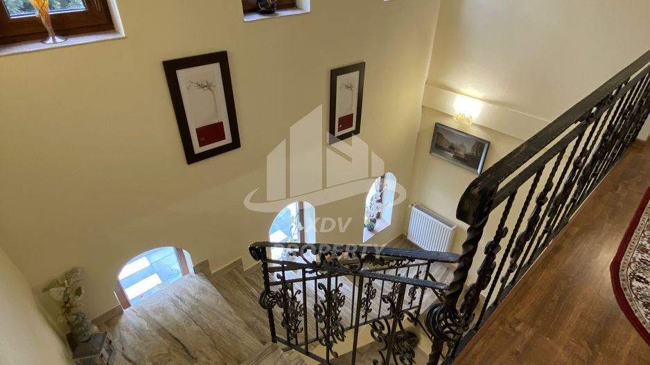 Vila  Frumoasa , Sibiu ,6 camere , 5 Bai , mobilata ,utilata - Poză 39