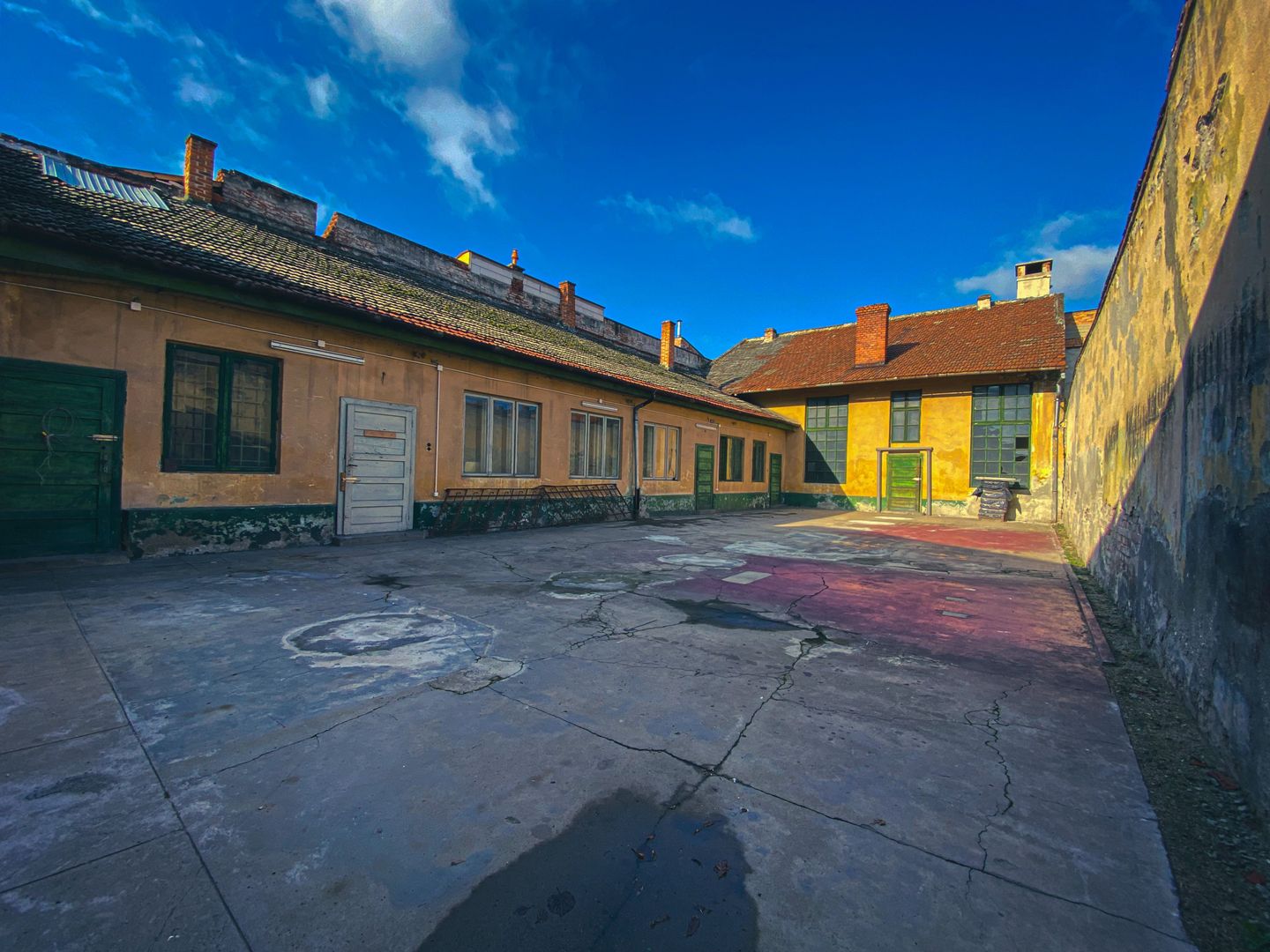 Cladire cu multiple spatii comerciale | P-ta Maria - Sinaia | 1425 MP - Poză 27