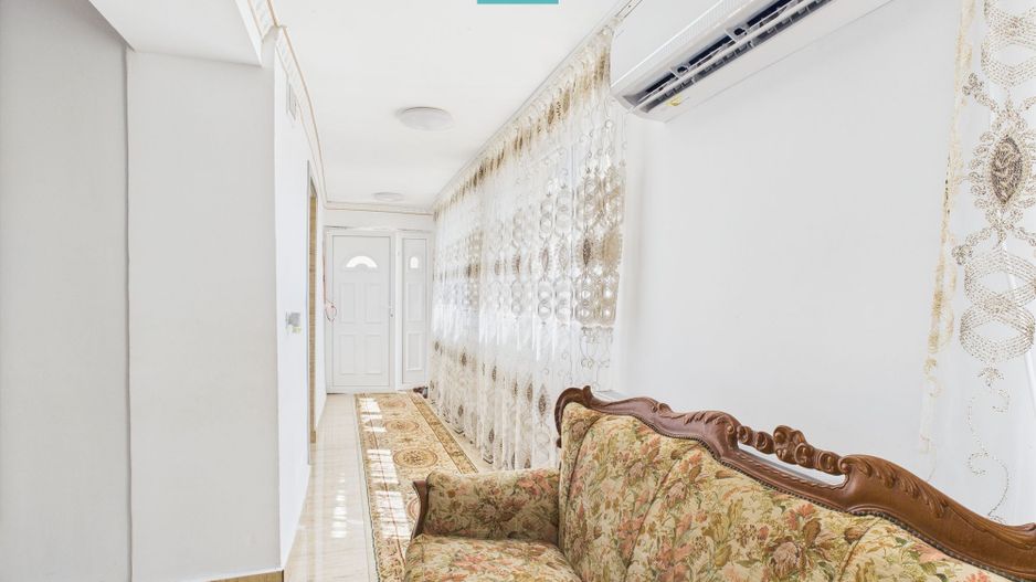 Casă cu 3 camere, anexe  locație Premium în Pecica - Poză 3