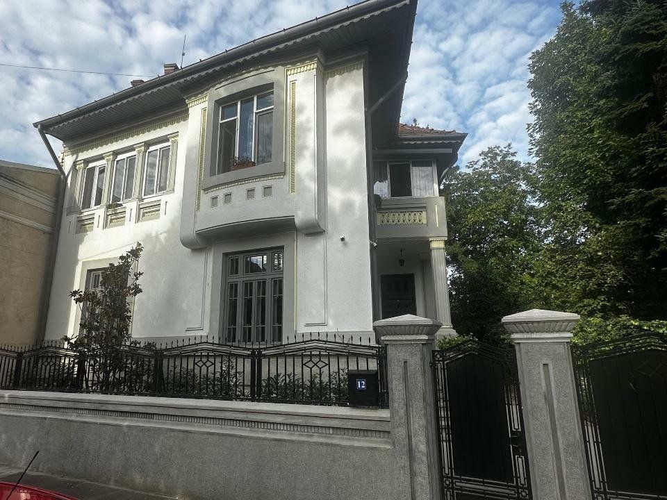 Apartament in vila  - renovat lux , 4 camere - Poză 16