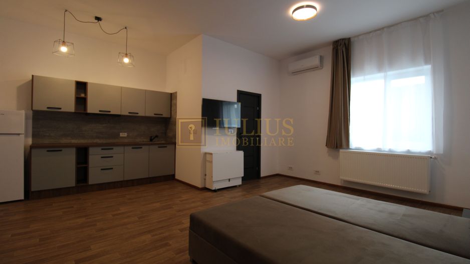 Zona Lunei, o camera, prima inchiriere - Poză 6