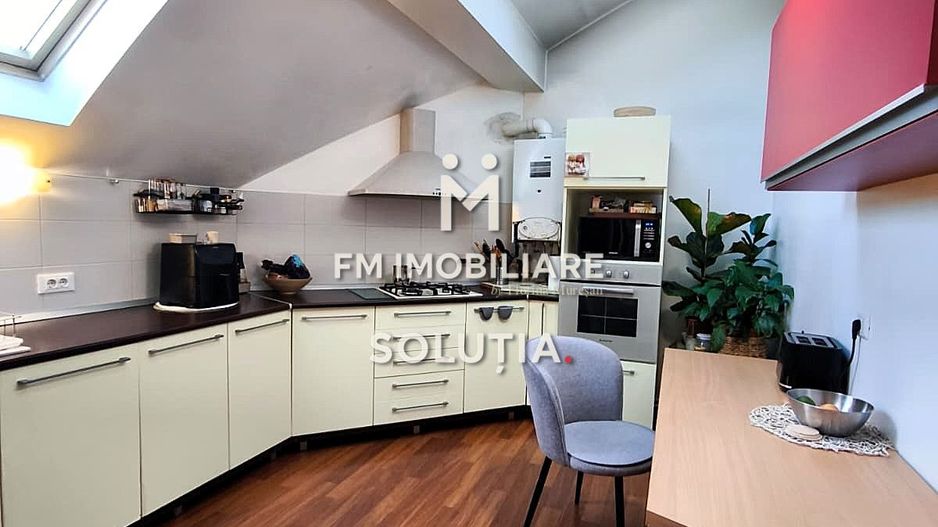 Apartament 3 camere | zona Mărul de Aur | garaj | curte privată - Poză 9