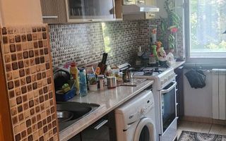 Vanzare Apartament 3 camere, 64 mp, centrală proprie, boxă 17 mp, lângă metrou - Poză 6