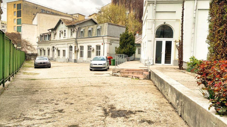 NOU-INCHIRIERE CLADIRI-CALEA VICTORIEI-CEC-TEREN 1300MP - Poză 3