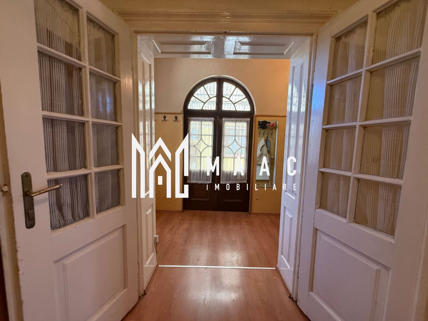 Casă în Curte Comună | 53 Mp | Pivniță Amenajată | Zona Piața Cluj - Poză 1