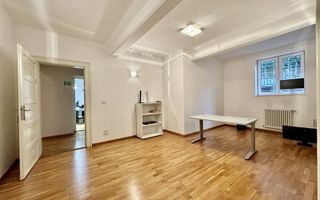 Birouri în imobil cu gradina amenajată - Poză 9