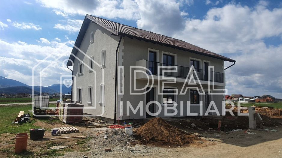 Casa Tip Duplex cu 4 camere, in Talmaciu - Poză 2