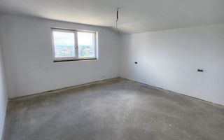 Casa Individuala-spatioasa in Orizont - Poză 5