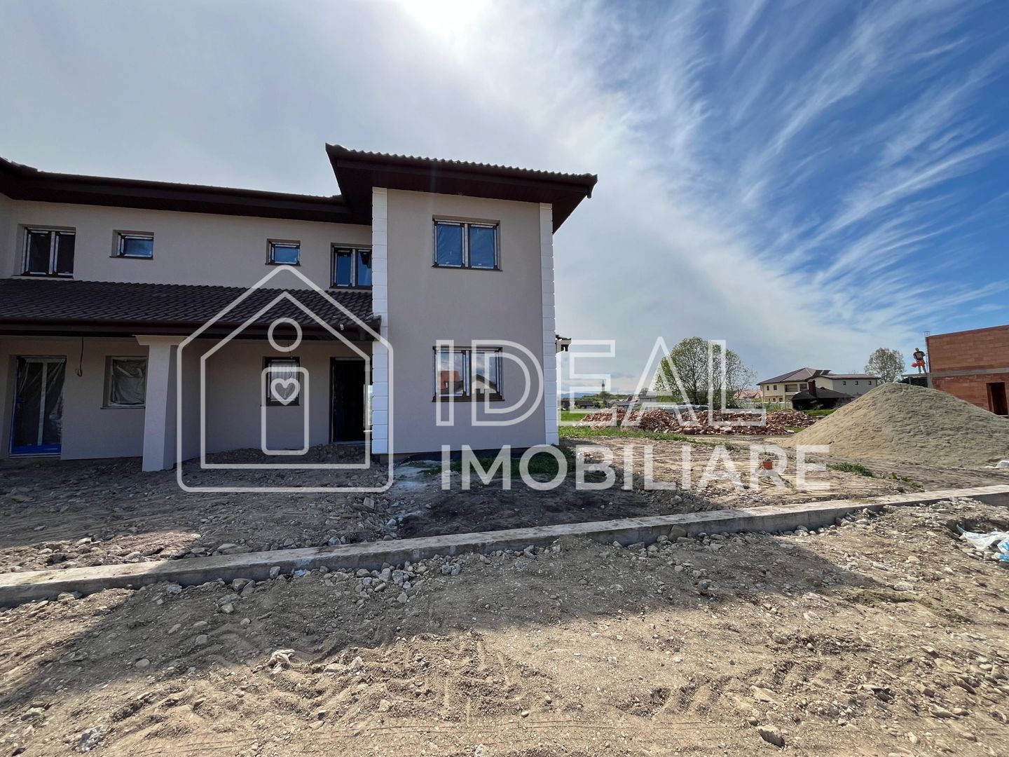Duplex de vânzare - 125mpu și 230mp curte | Sura Mica - Poză 2