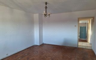 BRASADAS vinde ap 2 cam etaj 4/4 in Carpati 2 - Poză 7