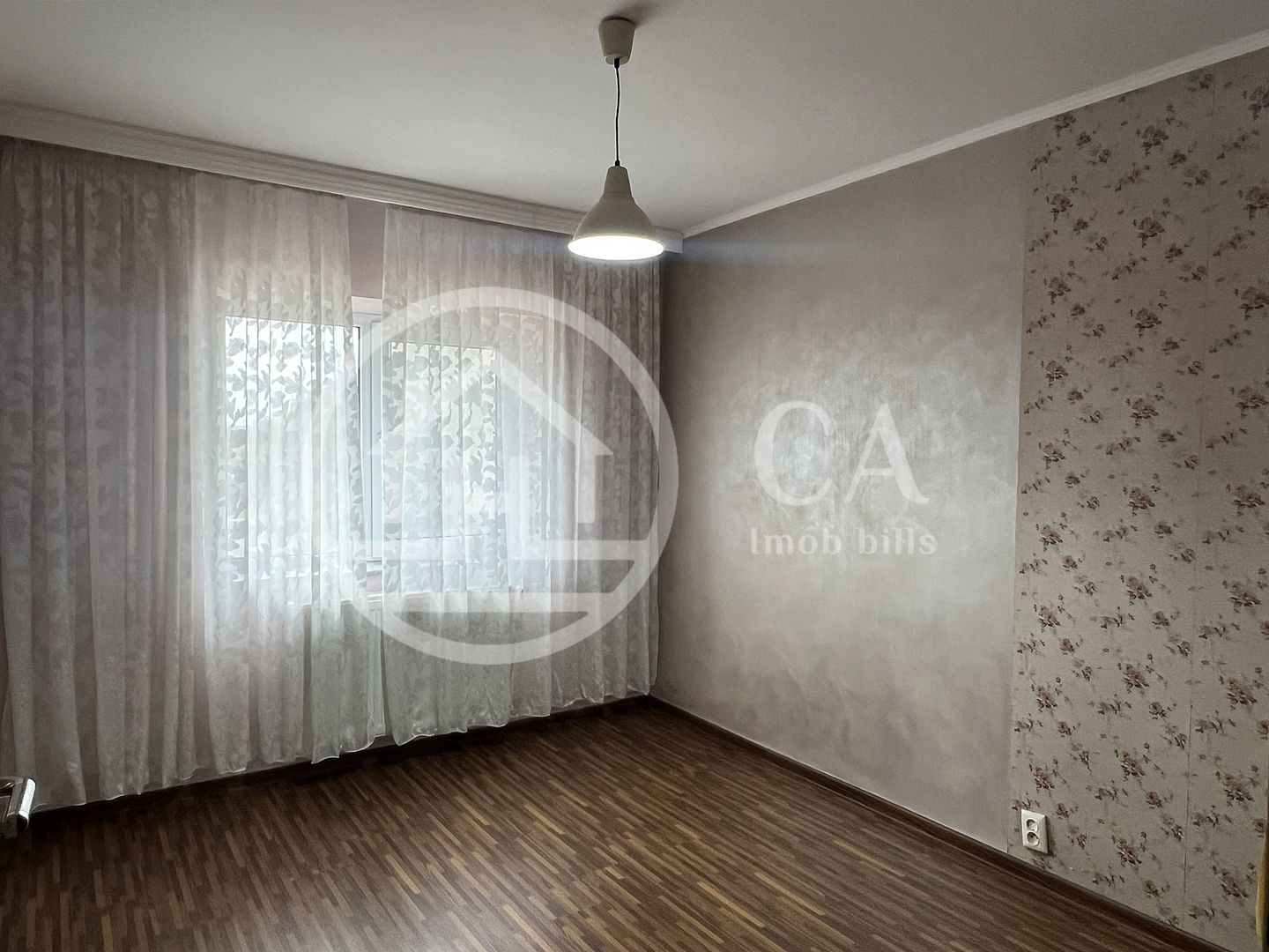 Apartament cu 3 camere de inchiriat in zona Decebal, Oradea. - Poză 11