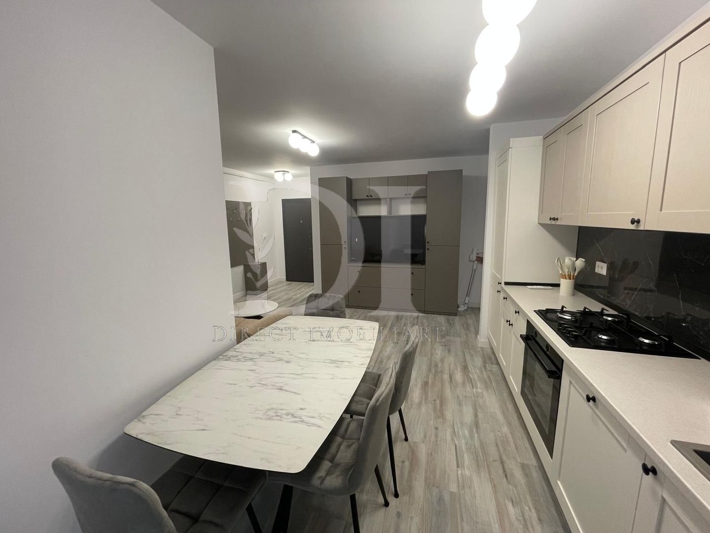 Apartament 3 camere de vanzare /  Zona Stadionului / Floresti - Poză 3