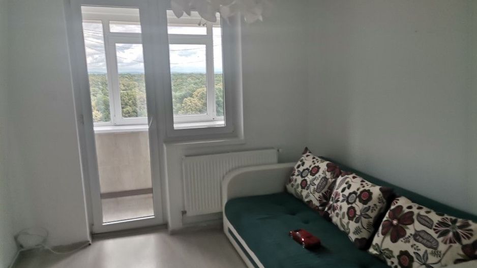 Vanzare apartament 3 camere, decomandat, Trivale - Poză 2