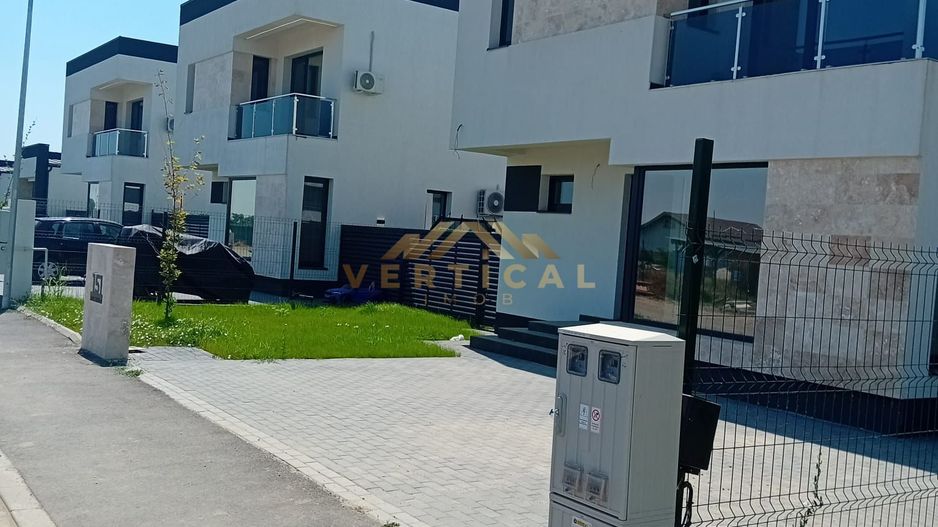 Vanzare Vila P+1 în cartier select - Poză 1
