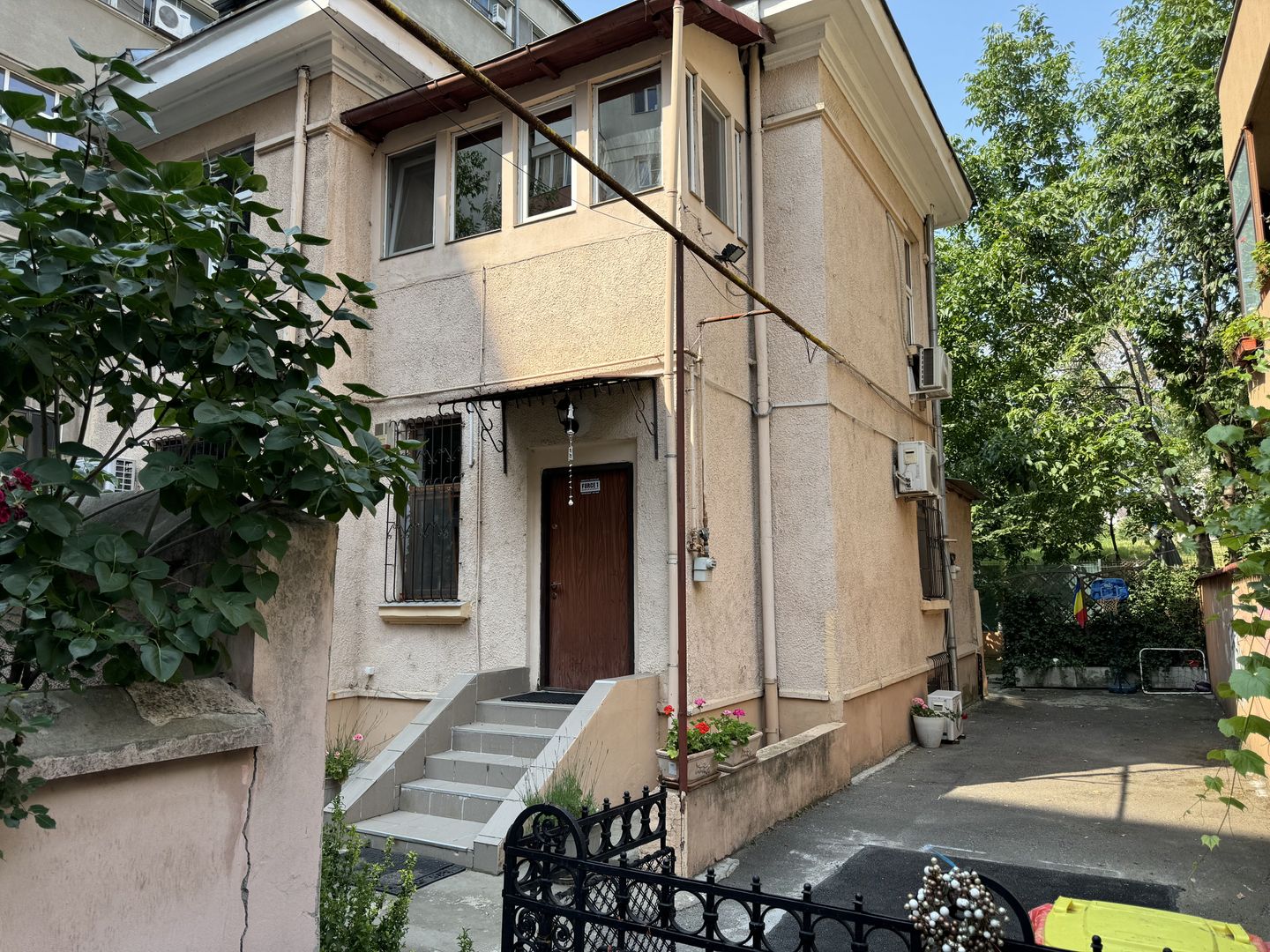 Oprtunitate| Casa 5 Camere de Vanzare | Clucerului- Domenii- - Poză 4